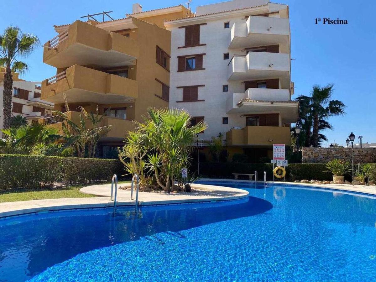 Acogedor Apartamento Al Lado De La Playa Alicante Luaran gambar