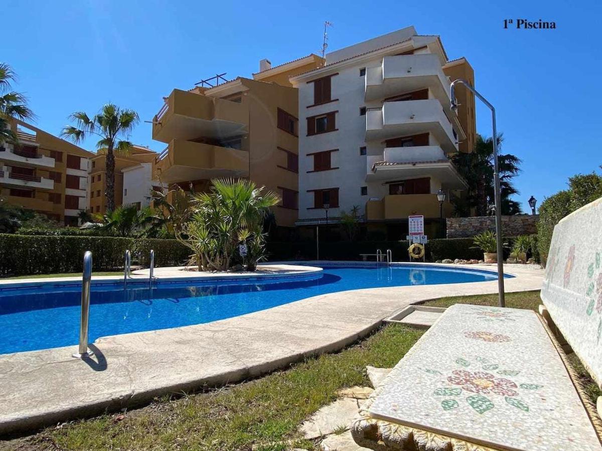 Acogedor Apartamento Al Lado De La Playa Alicante Luaran gambar
